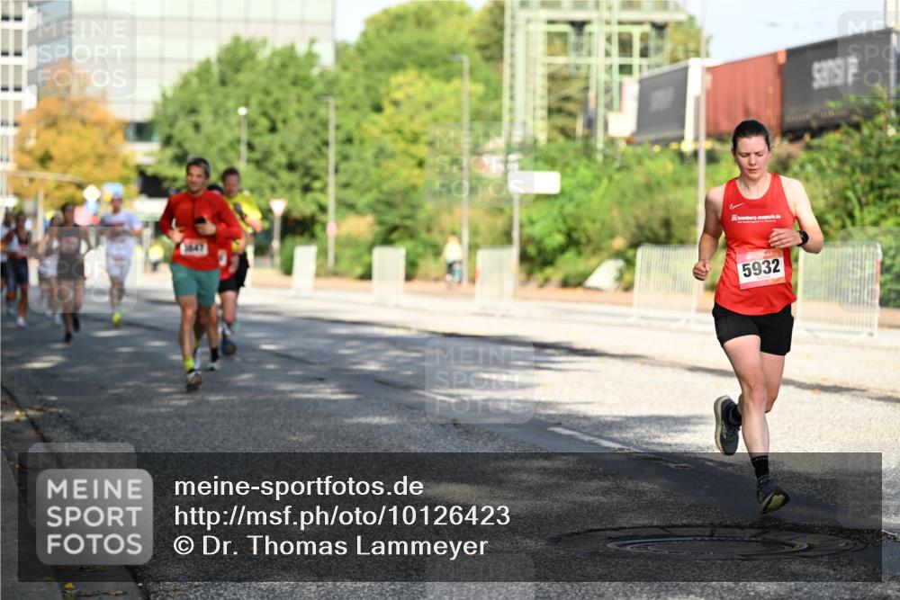06.09.2026 - CURREX Alsterlauf Dr. Thomas Lammeyer http://msf.ph/oto/10126423 06.09.2026 09:45:17 Laufen 5647, 5932 meine-sportfotos.de