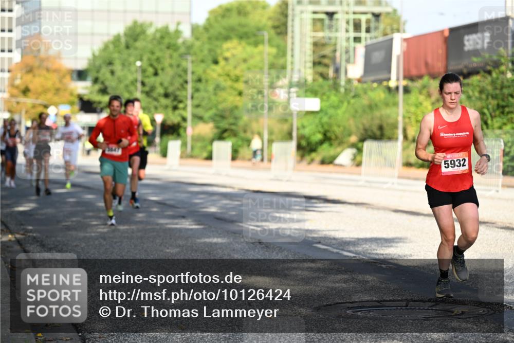 06.09.2026 - CURREX Alsterlauf Dr. Thomas Lammeyer http://msf.ph/oto/10126424 06.09.2026 09:45:18 Laufen 5932 meine-sportfotos.de