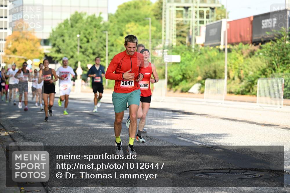06.09.2026 - CURREX Alsterlauf Dr. Thomas Lammeyer http://msf.ph/oto/10126447 06.09.2026 09:45:20 Laufen 3847, 5868 meine-sportfotos.de