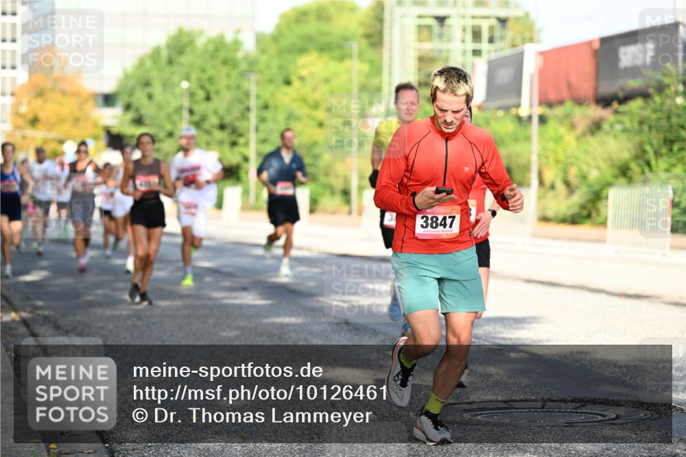 06.09.2026 - CURREX Alsterlauf Dr. Thomas Lammeyer http://msf.ph/oto/10126461 06.09.2026 09:45:21 Laufen 3847 meine-sportfotos.de