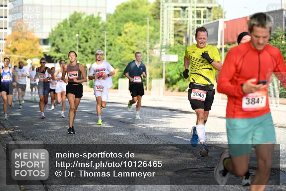 06.09.2026 - CURREX Alsterlauf Dr. Thomas Lammeyer http://msf.ph/oto/10126465 06.09.2026 09:45:22 Laufen 6414, 3632, 4254, 600, 4405, 3045, 3847 meine-sportfotos.de