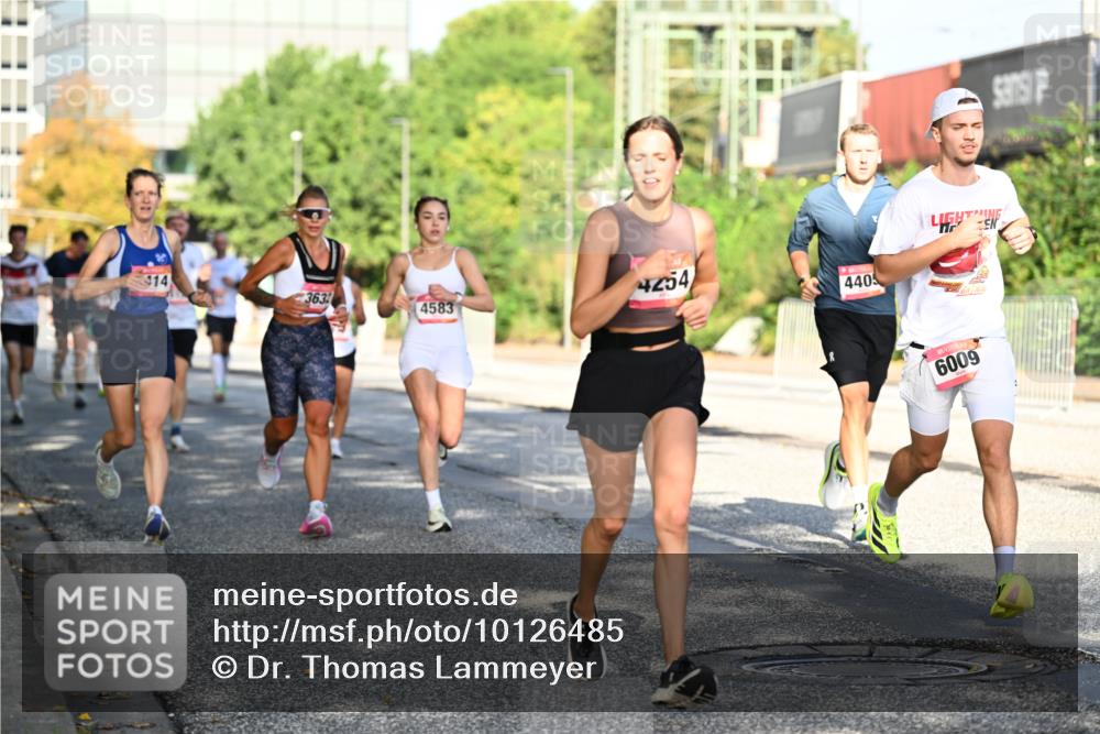 06.09.2026 - CURREX Alsterlauf Dr. Thomas Lammeyer http://msf.ph/oto/10126485 06.09.2026 09:45:24 Laufen 14, 3632, 4254, 4405, 4583, 6009 meine-sportfotos.de