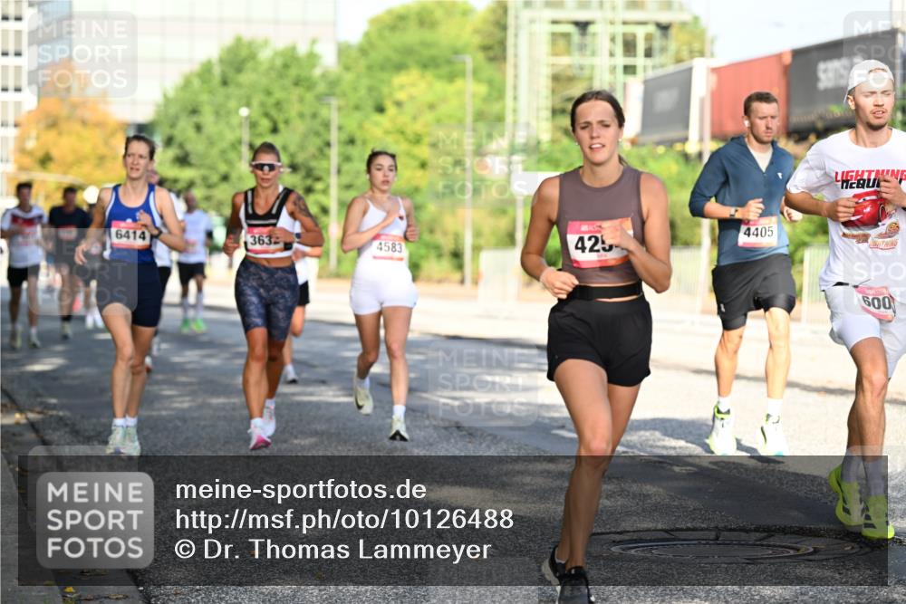 06.09.2026 - CURREX Alsterlauf Dr. Thomas Lammeyer http://msf.ph/oto/10126488 06.09.2026 09:45:24 Laufen 6414, 4405, 3632, 4583, 425, 600 meine-sportfotos.de