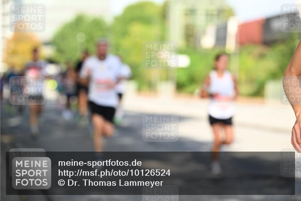 06.09.2026 - CURREX Alsterlauf Dr. Thomas Lammeyer http://msf.ph/oto/10126524 06.09.2026 09:45:28 Laufen  meine-sportfotos.de