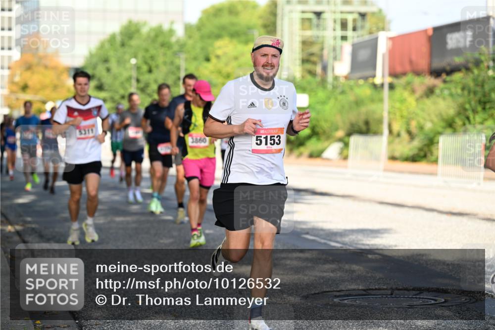06.09.2026 - CURREX Alsterlauf Dr. Thomas Lammeyer http://msf.ph/oto/10126532 06.09.2026 09:45:29 Laufen 5311, 3860, 5153 meine-sportfotos.de