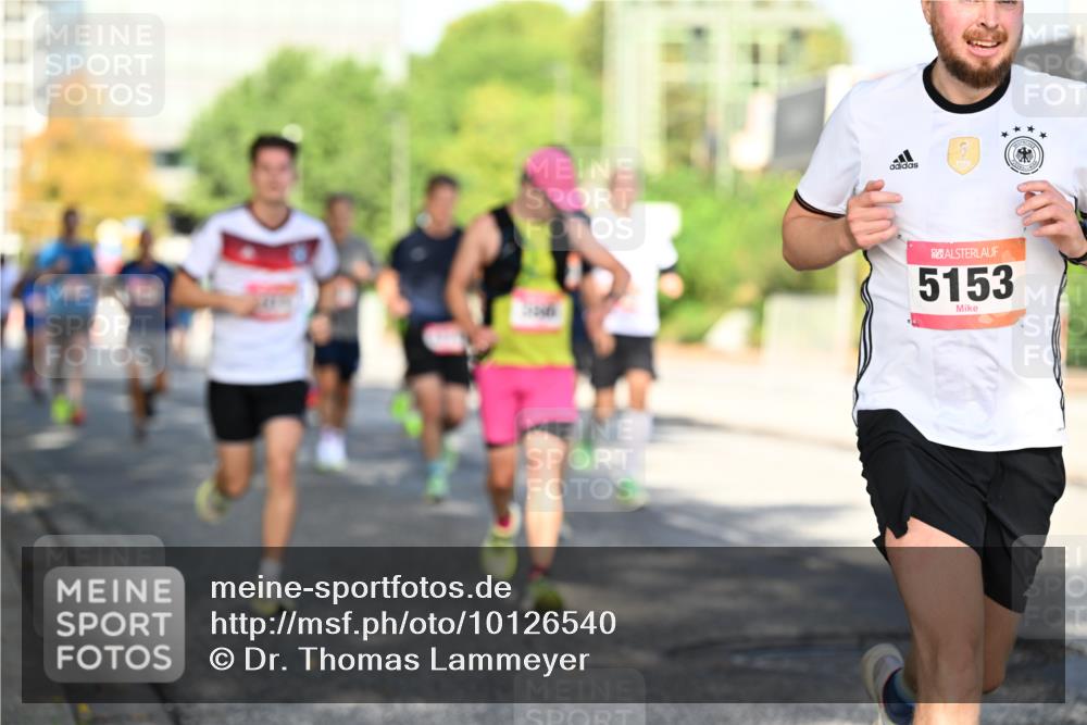 06.09.2026 - CURREX Alsterlauf Dr. Thomas Lammeyer http://msf.ph/oto/10126540 06.09.2026 09:45:30 Laufen 5153 meine-sportfotos.de
