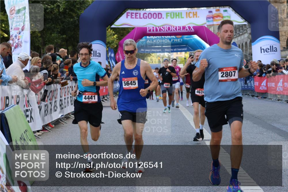 06.09.2026 - CURREX Alsterlauf Strokosch-Dieckow http://msf.ph/oto/10126541 06.09.2026 09:47:23 Ziel 2106, 2807, 4441, 4598, 4674, 4863, 5389, 5645, 5729, 6021, 6172 meine-sportfotos.de