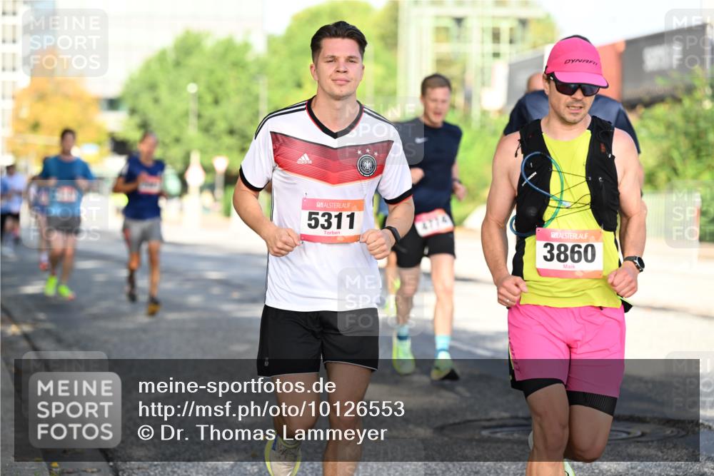 06.09.2026 - CURREX Alsterlauf Dr. Thomas Lammeyer http://msf.ph/oto/10126553 06.09.2026 09:45:31 Laufen 5311, 4774, 3860 meine-sportfotos.de