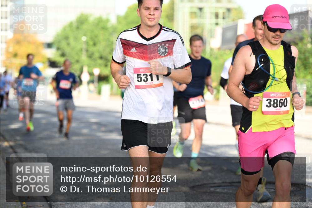 06.09.2026 - CURREX Alsterlauf Dr. Thomas Lammeyer http://msf.ph/oto/10126554 06.09.2026 09:45:32 Laufen 5311, 3860 meine-sportfotos.de