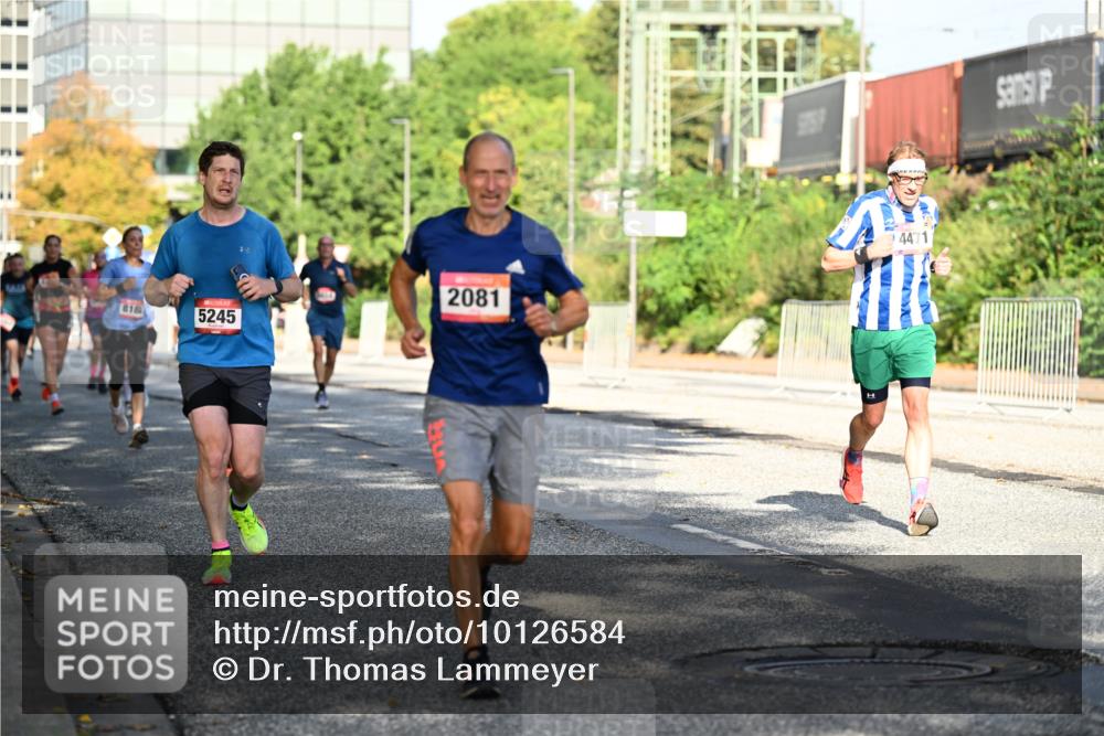 06.09.2026 - CURREX Alsterlauf Dr. Thomas Lammeyer http://msf.ph/oto/10126584 06.09.2026 09:45:35 Laufen 818, 5245, 2081, 4471 meine-sportfotos.de