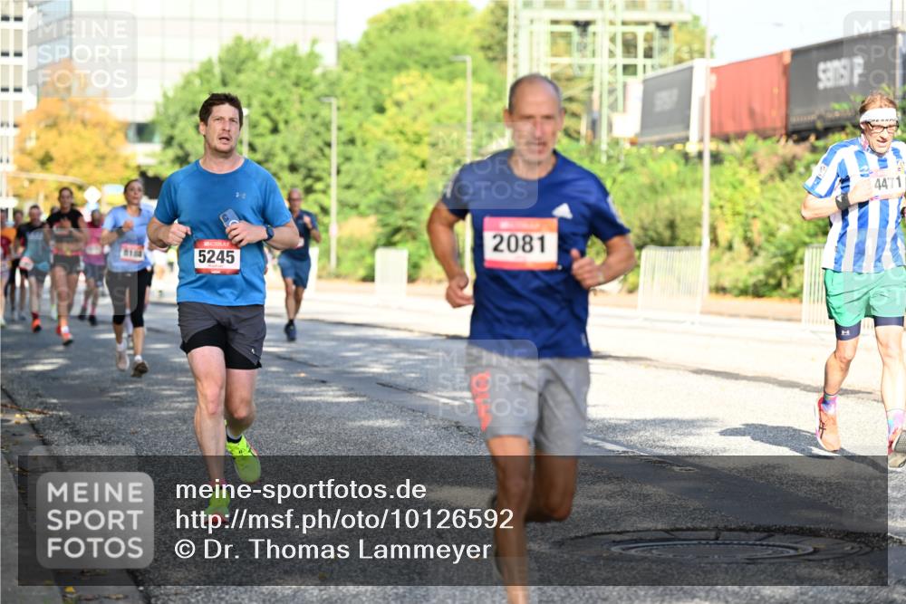 06.09.2026 - CURREX Alsterlauf Dr. Thomas Lammeyer http://msf.ph/oto/10126592 06.09.2026 09:45:35 Laufen 818, 5245, 2081, 447 meine-sportfotos.de