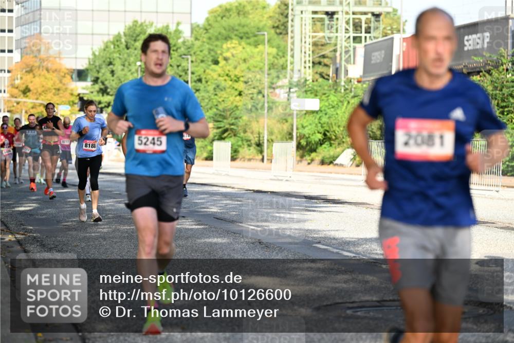 06.09.2026 - CURREX Alsterlauf Dr. Thomas Lammeyer http://msf.ph/oto/10126600 06.09.2026 09:45:36 Laufen 2, 9, 18, 074, 8211, 5245, 8188, 2081 meine-sportfotos.de