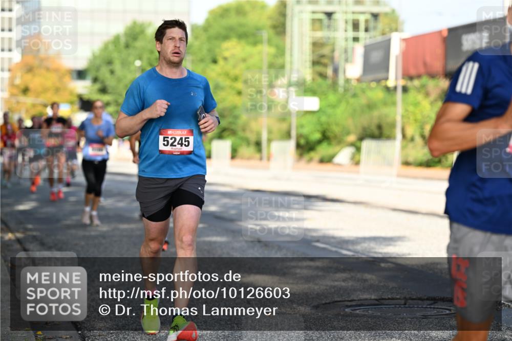 06.09.2026 - CURREX Alsterlauf Dr. Thomas Lammeyer http://msf.ph/oto/10126603 06.09.2026 09:45:36 Laufen 5245 meine-sportfotos.de