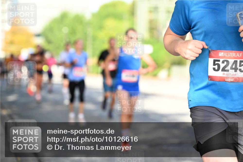 06.09.2026 - CURREX Alsterlauf Dr. Thomas Lammeyer http://msf.ph/oto/10126616 06.09.2026 09:45:38 Laufen 5245 meine-sportfotos.de