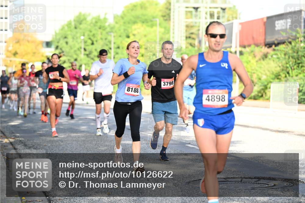 06.09.2026 - CURREX Alsterlauf Dr. Thomas Lammeyer http://msf.ph/oto/10126622 06.09.2026 09:45:39 Laufen 8188, 3798, 4898 meine-sportfotos.de