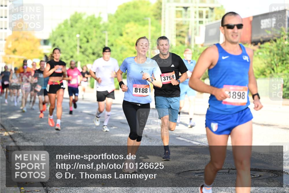 06.09.2026 - CURREX Alsterlauf Dr. Thomas Lammeyer http://msf.ph/oto/10126625 06.09.2026 09:45:39 Laufen 8188, 3798, 4898 meine-sportfotos.de