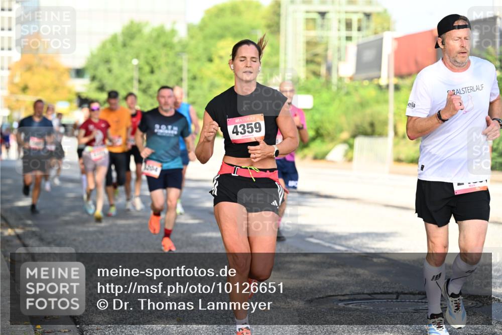 06.09.2026 - CURREX Alsterlauf Dr. Thomas Lammeyer http://msf.ph/oto/10126651 06.09.2026 09:45:42 Laufen 4359 meine-sportfotos.de