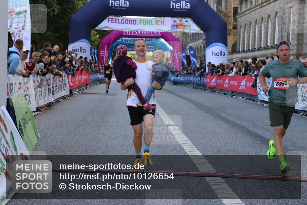 06.09.2026 - CURREX Alsterlauf Strokosch-Dieckow http://msf.ph/oto/10126654 06.09.2026 09:47:37 Ziel 2865, 2953, 3386, 4313, 5309, 5863, 6378, 8189 meine-sportfotos.de