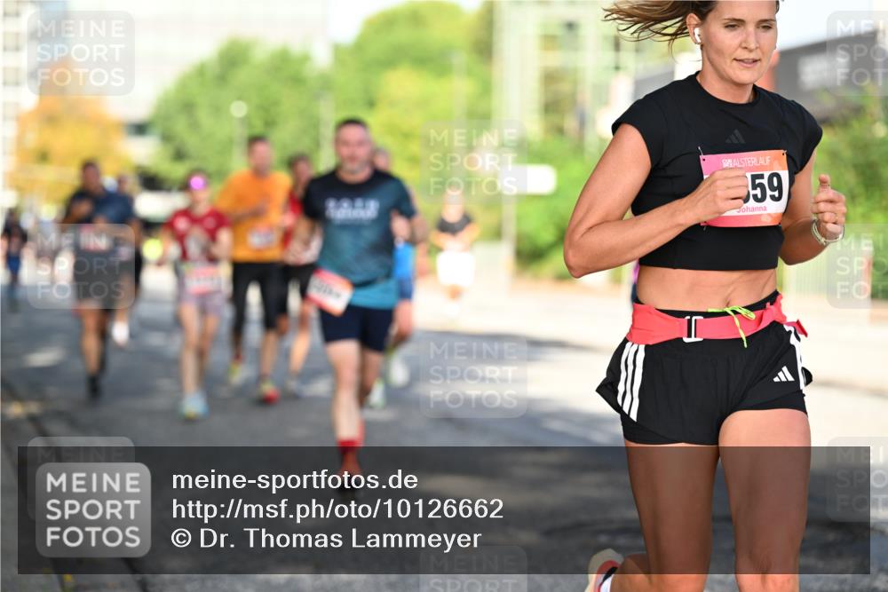 06.09.2026 - CURREX Alsterlauf Dr. Thomas Lammeyer http://msf.ph/oto/10126662 06.09.2026 09:45:43 Laufen 59 meine-sportfotos.de