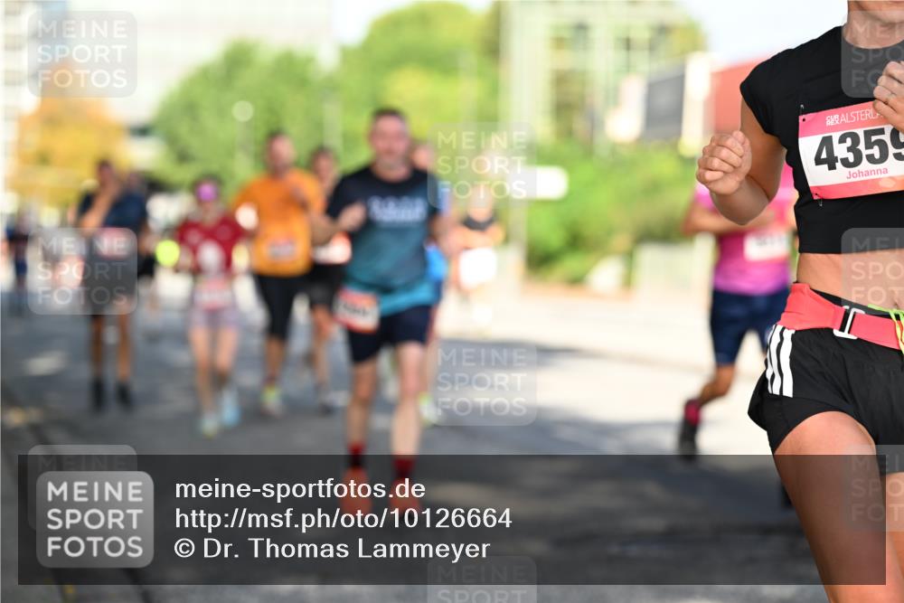 06.09.2026 - CURREX Alsterlauf Dr. Thomas Lammeyer http://msf.ph/oto/10126664 06.09.2026 09:45:43 Laufen 4359 meine-sportfotos.de