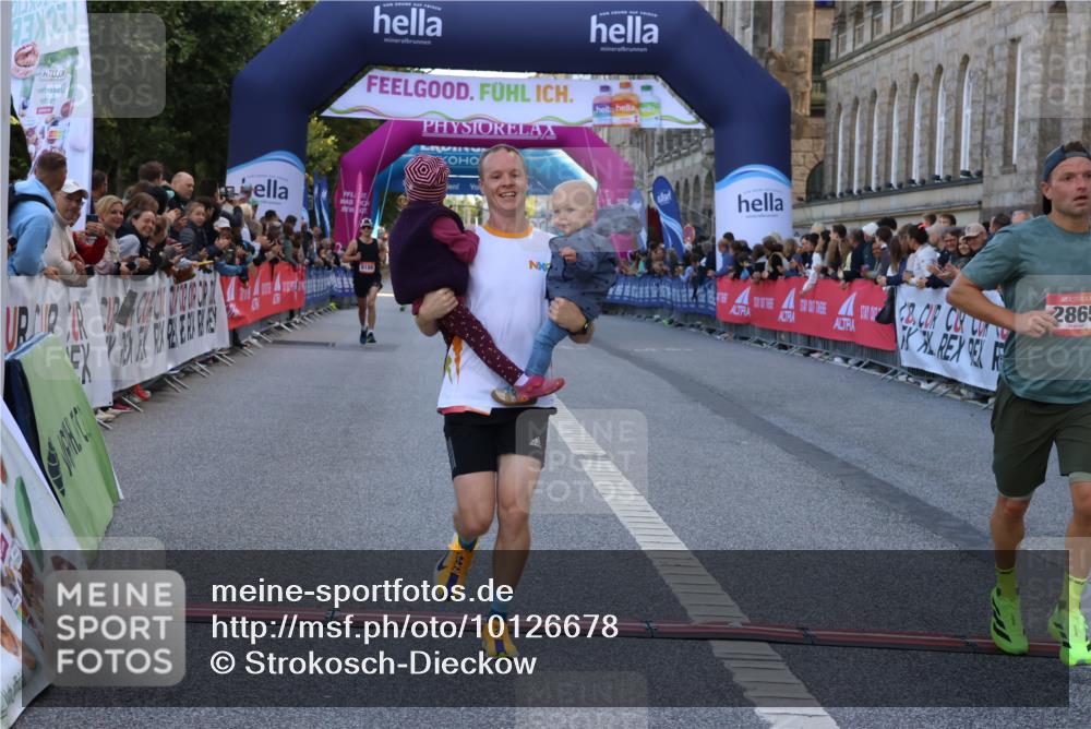 06.09.2026 - CURREX Alsterlauf Strokosch-Dieckow http://msf.ph/oto/10126678 06.09.2026 09:47:37 Ziel 2865, 2953, 3386, 4313, 5309, 5863, 6378, 8189 meine-sportfotos.de