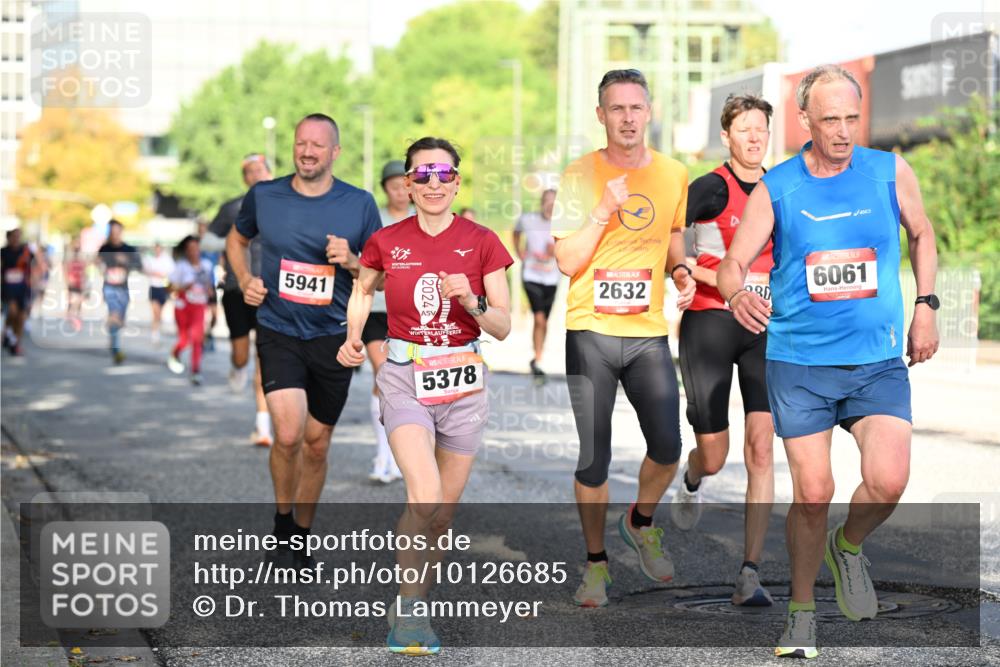 06.09.2026 - CURREX Alsterlauf Dr. Thomas Lammeyer http://msf.ph/oto/10126685 06.09.2026 09:45:46 Laufen 5941, 2024, 5378, 2632, 6061 meine-sportfotos.de