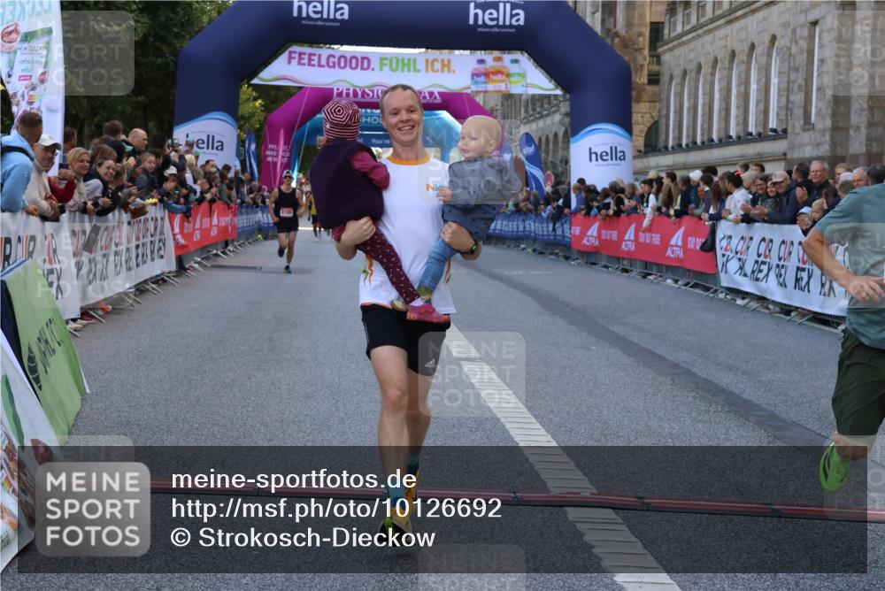 06.09.2026 - CURREX Alsterlauf Strokosch-Dieckow http://msf.ph/oto/10126692 06.09.2026 09:47:37 Ziel 2865, 2953, 3386, 4313, 5309, 5863, 6378, 8189 meine-sportfotos.de