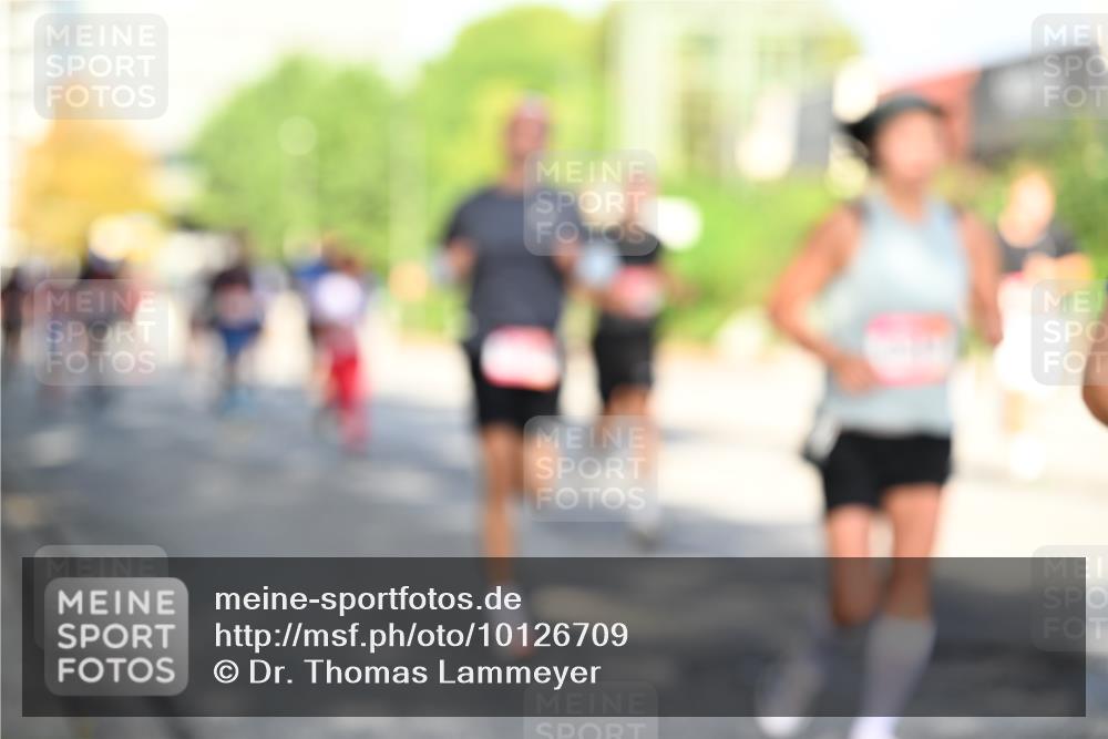 06.09.2026 - CURREX Alsterlauf Dr. Thomas Lammeyer http://msf.ph/oto/10126709 06.09.2026 09:45:48 Laufen  meine-sportfotos.de