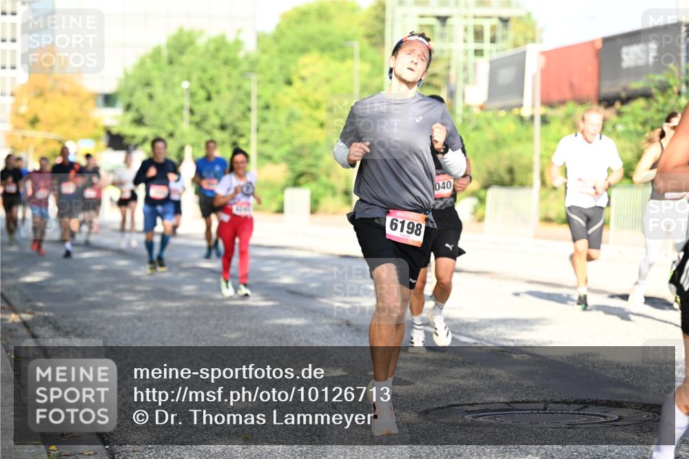 06.09.2026 - CURREX Alsterlauf Dr. Thomas Lammeyer http://msf.ph/oto/10126713 06.09.2026 09:45:49 Laufen 6198, 040 meine-sportfotos.de