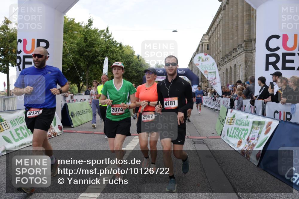 06.09.2026 - CURREX Alsterlauf Yannick Fuchs http://msf.ph/oto/10126722 06.09.2026 10:04:44 Ziel 2074, 2121, 2203, 2278, 2357, 2583, 2658, 2957, 3004, 3005, 3101, 3109, 3451, 4181, 4413, 4415, 4516, 4744, 4874, 5275, 5503, 5504, 5566, 5568, 5576, 5767, 6063, 8237 meine-sportfotos.de