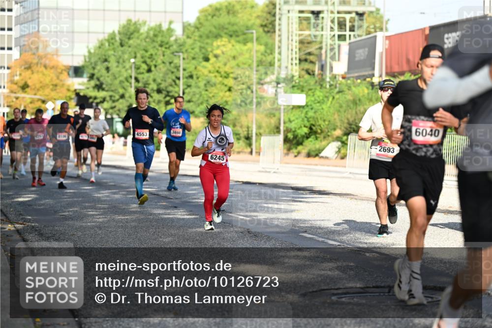 06.09.2026 - CURREX Alsterlauf Dr. Thomas Lammeyer http://msf.ph/oto/10126723 06.09.2026 09:45:50 Laufen 4553, 8106, 3898, 6245, 2693, 6040 meine-sportfotos.de