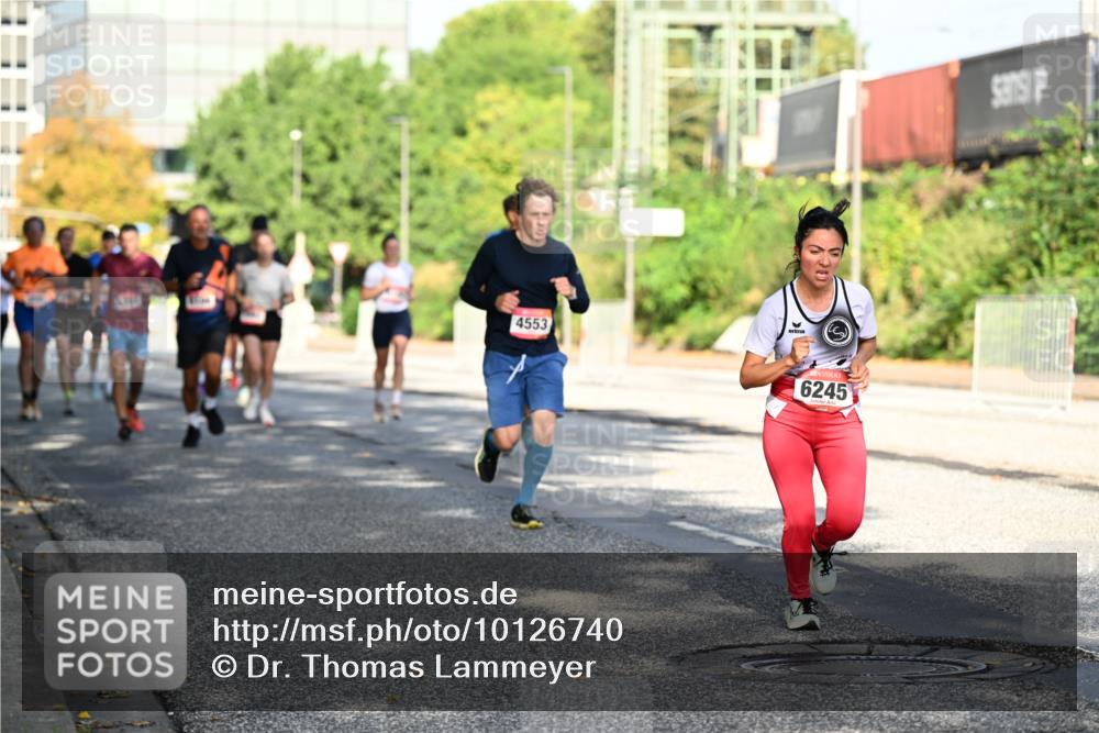 06.09.2026 - CURREX Alsterlauf Dr. Thomas Lammeyer http://msf.ph/oto/10126740 06.09.2026 09:45:52 Laufen 4553, 6245 meine-sportfotos.de