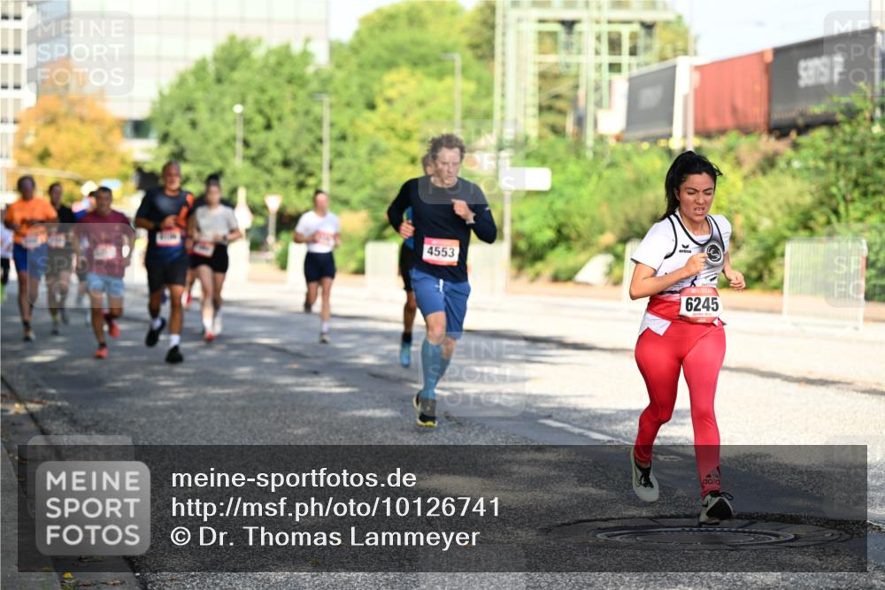 06.09.2026 - CURREX Alsterlauf Dr. Thomas Lammeyer http://msf.ph/oto/10126741 06.09.2026 09:45:52 Laufen 4553, 6245 meine-sportfotos.de