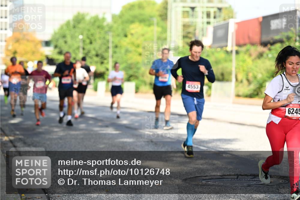 06.09.2026 - CURREX Alsterlauf Dr. Thomas Lammeyer http://msf.ph/oto/10126748 06.09.2026 09:45:52 Laufen 4553, 6245 meine-sportfotos.de