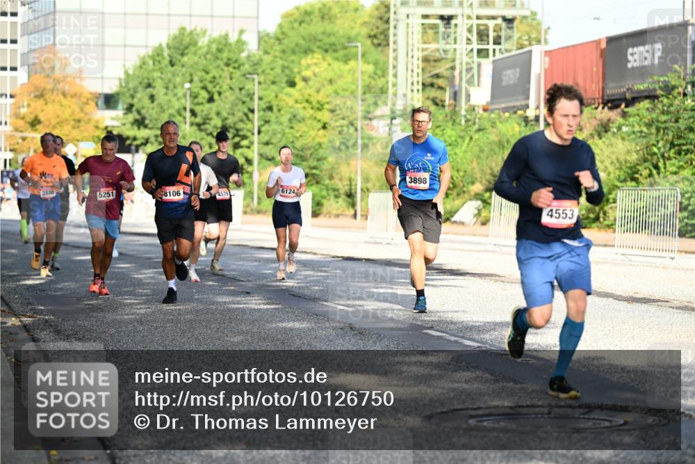 06.09.2026 - CURREX Alsterlauf Dr. Thomas Lammeyer http://msf.ph/oto/10126750 06.09.2026 09:45:53 Laufen 3880, 5251, 8106, 4579, 6124, 3898, 4553 meine-sportfotos.de