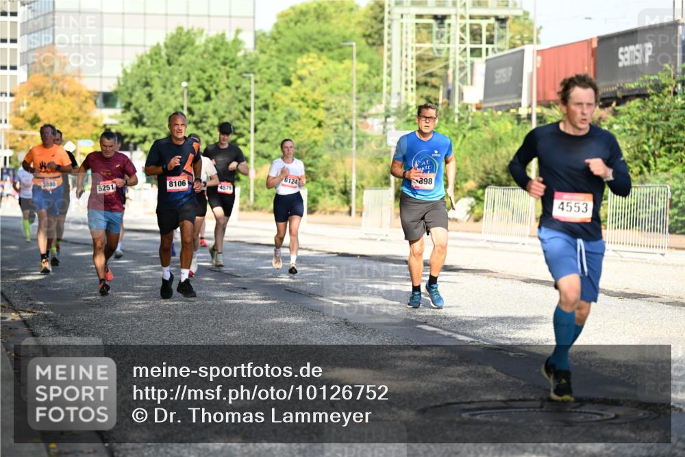 06.09.2026 - CURREX Alsterlauf Dr. Thomas Lammeyer http://msf.ph/oto/10126752 06.09.2026 09:45:53 Laufen 3880, 8106, 6124, 5251, 4579, 898, 4553 meine-sportfotos.de