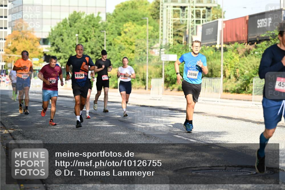 06.09.2026 - CURREX Alsterlauf Dr. Thomas Lammeyer http://msf.ph/oto/10126755 06.09.2026 09:45:54 Laufen 3880, 8106, 4579, 251, 612, 3898, 45 meine-sportfotos.de