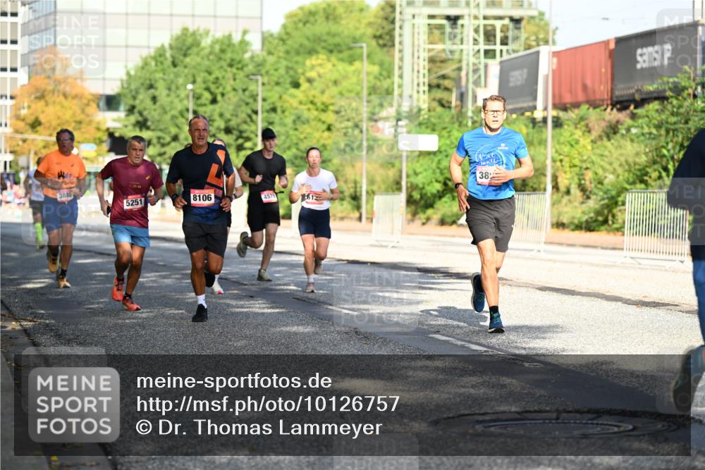 06.09.2026 - CURREX Alsterlauf Dr. Thomas Lammeyer http://msf.ph/oto/10126757 06.09.2026 09:45:54 Laufen 3880, 5251, 8106, 4579, 612, 38 meine-sportfotos.de
