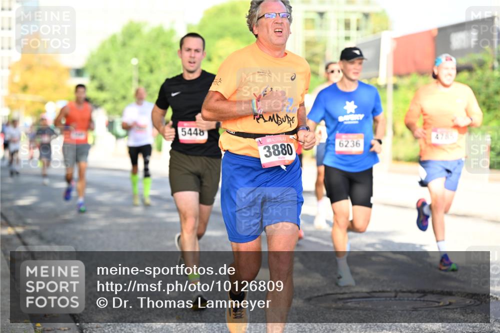 06.09.2026 - CURREX Alsterlauf Dr. Thomas Lammeyer http://msf.ph/oto/10126809 06.09.2026 09:45:59 Laufen 11, 5448, 3880, 4785, 6236 meine-sportfotos.de