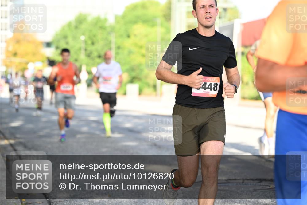 06.09.2026 - CURREX Alsterlauf Dr. Thomas Lammeyer http://msf.ph/oto/10126820 06.09.2026 09:46:01 Laufen 11, 448 meine-sportfotos.de