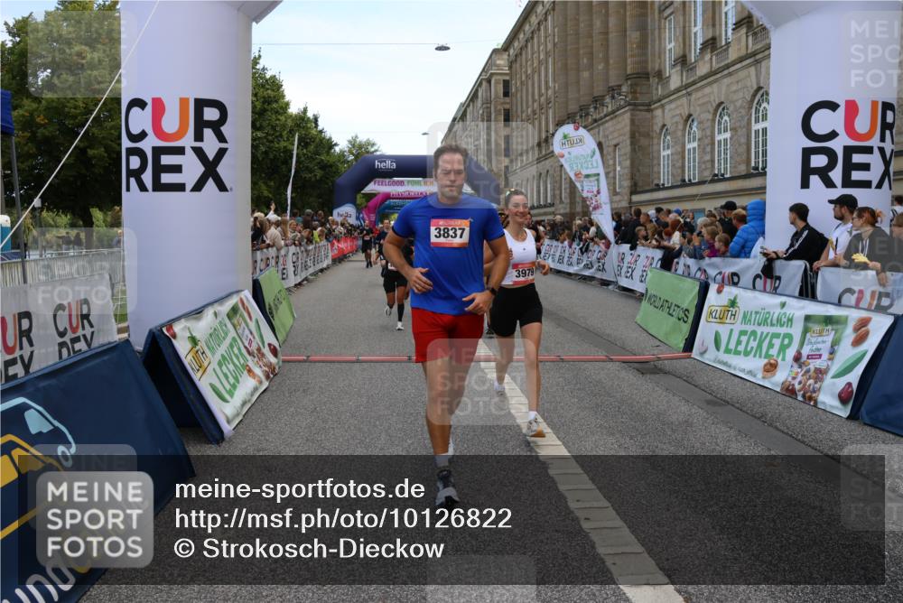 06.09.2026 - CURREX Alsterlauf Strokosch-Dieckow http://msf.ph/oto/10126822 06.09.2026 10:00:43 Ziel 2531, 2698, 3604, 3820, 3837, 3848, 3979, 4084, 4900, 5108, 5240, 5467, 5519, 5724, 5832, 5833, 5930, 6106, 6187, 6257, 6397, 6480, 8068, 8140 meine-sportfotos.de