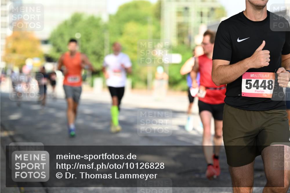 06.09.2026 - CURREX Alsterlauf Dr. Thomas Lammeyer http://msf.ph/oto/10126828 06.09.2026 09:46:01 Laufen 5448 meine-sportfotos.de