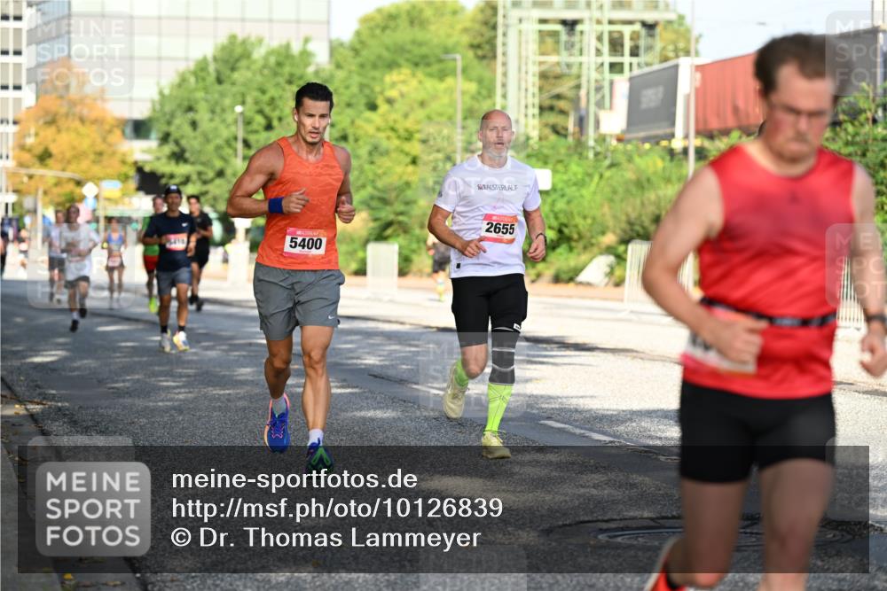 06.09.2026 - CURREX Alsterlauf Dr. Thomas Lammeyer http://msf.ph/oto/10126839 06.09.2026 09:46:02 Laufen 2410, 5400, 2655 meine-sportfotos.de