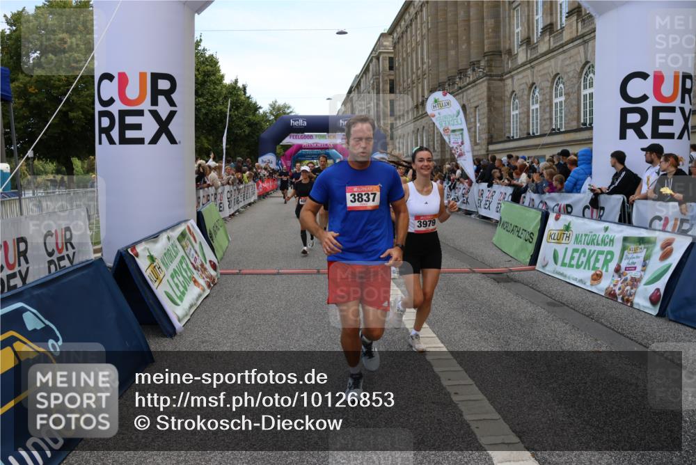 06.09.2026 - CURREX Alsterlauf Strokosch-Dieckow http://msf.ph/oto/10126853 06.09.2026 10:00:43 Ziel 2531, 2698, 3604, 3820, 3837, 3848, 3979, 4084, 4900, 5108, 5240, 5467, 5519, 5724, 5832, 5833, 5930, 6106, 6187, 6257, 6397, 6480, 8068, 8140 meine-sportfotos.de