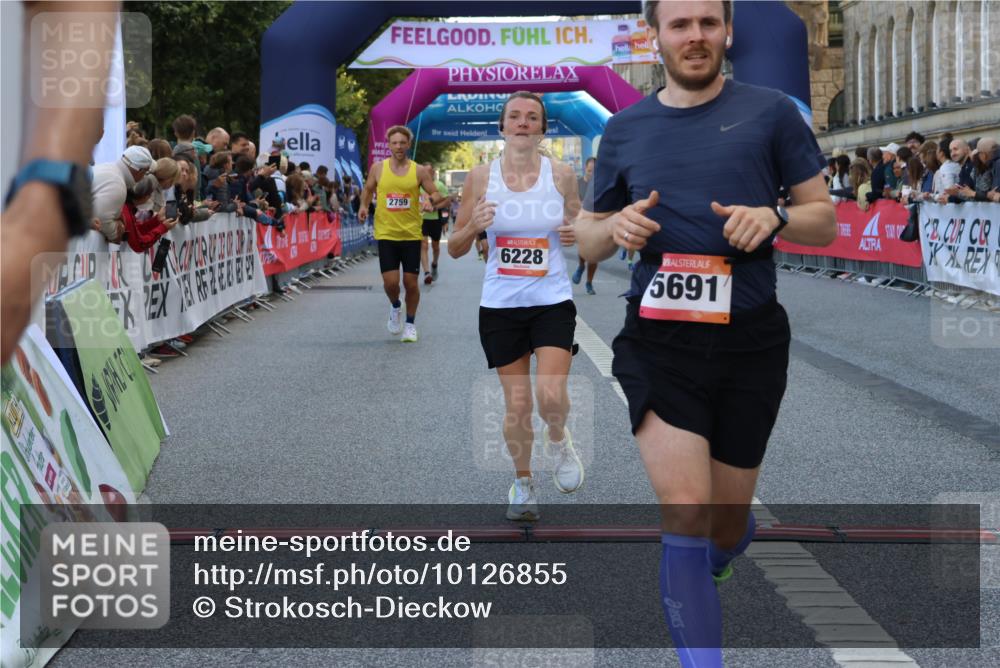 06.09.2026 - CURREX Alsterlauf Strokosch-Dieckow http://msf.ph/oto/10126855 06.09.2026 09:47:52 Ziel 2759, 4145, 5020, 5704, 5845, 6228, 6262 meine-sportfotos.de