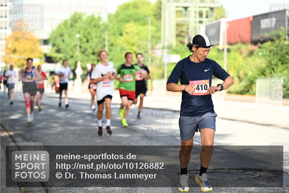 06.09.2026 - CURREX Alsterlauf Dr. Thomas Lammeyer http://msf.ph/oto/10126882 06.09.2026 09:46:07 Laufen 410 meine-sportfotos.de