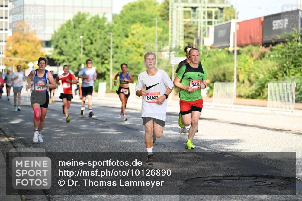 06.09.2026 - CURREX Alsterlauf Dr. Thomas Lammeyer http://msf.ph/oto/10126890 06.09.2026 09:46:09 Laufen 6415, 6041, 5450 meine-sportfotos.de