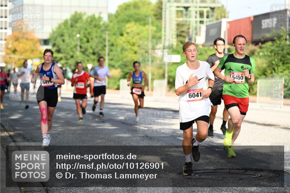 06.09.2026 - CURREX Alsterlauf Dr. Thomas Lammeyer http://msf.ph/oto/10126901 06.09.2026 09:46:10 Laufen 6415, 6041, 5450 meine-sportfotos.de
