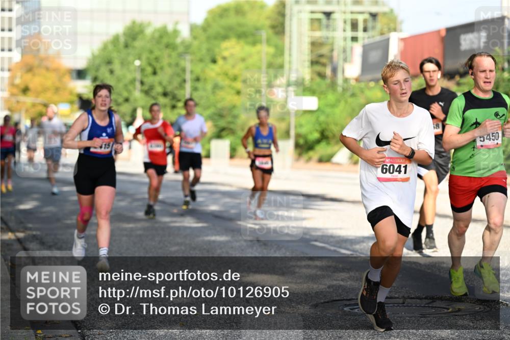 06.09.2026 - CURREX Alsterlauf Dr. Thomas Lammeyer http://msf.ph/oto/10126905 06.09.2026 09:46:10 Laufen 6041, 18, 5450 meine-sportfotos.de