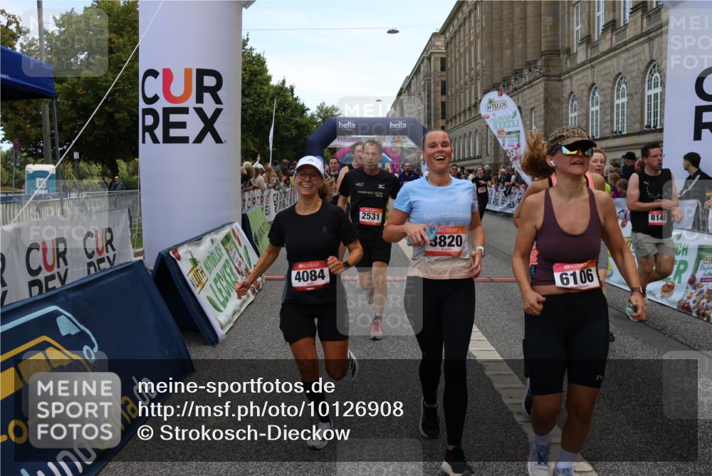 06.09.2026 - CURREX Alsterlauf Strokosch-Dieckow http://msf.ph/oto/10126908 06.09.2026 10:00:45 Ziel 2531, 2698, 2849, 3068, 3295, 3604, 3820, 3837, 3979, 4084, 5108, 5240, 5519, 5577, 5724, 5833, 5930, 6106, 6257, 6397, 6480, 8068, 8140, 8293 meine-sportfotos.de